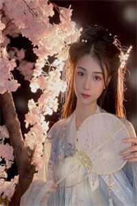 病娇人设崩塌了短剧扮演者
