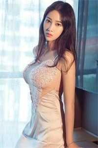 家庭主妇幻想和各种人做爱的电影
